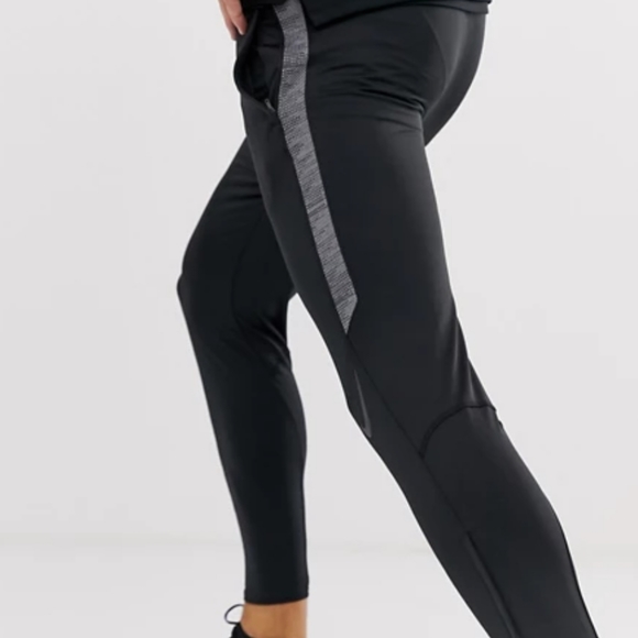 Nike Soccer Strike Tapered Sweatpants / Joggers - Picture 2 of 9
